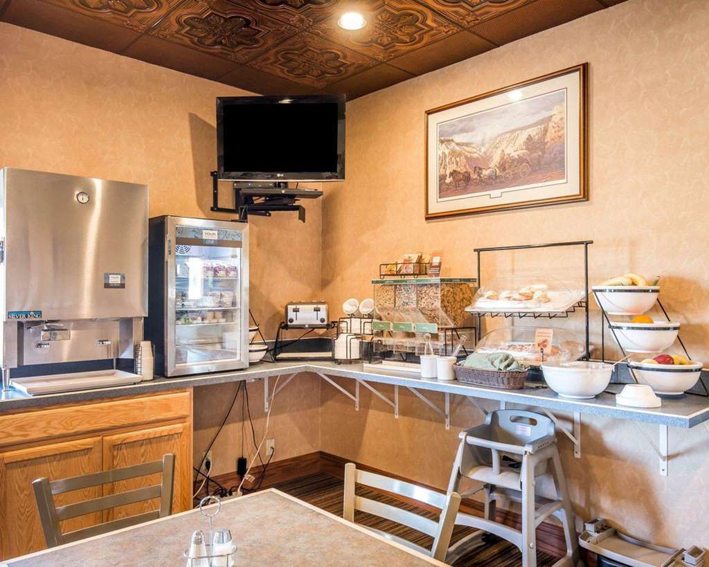 Miles City Hotel Restaurant photo